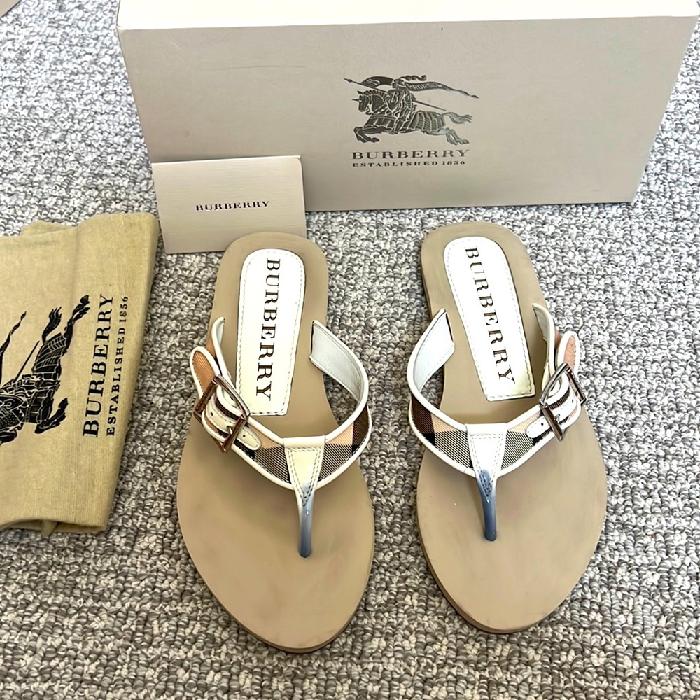 Burberry Lancaster Nova Flip Flop Sandals Shoes Slides 37 White Tan Classic